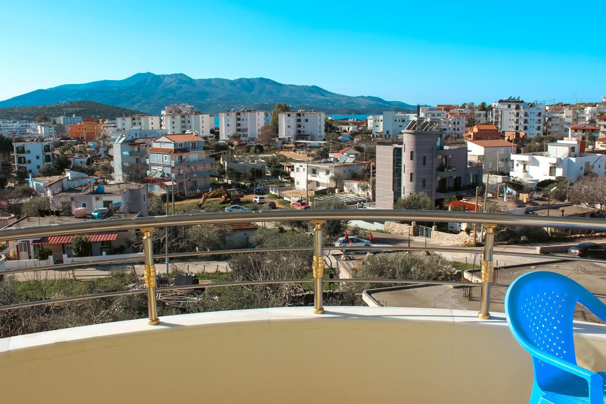 Ionian Luxury & Hotell