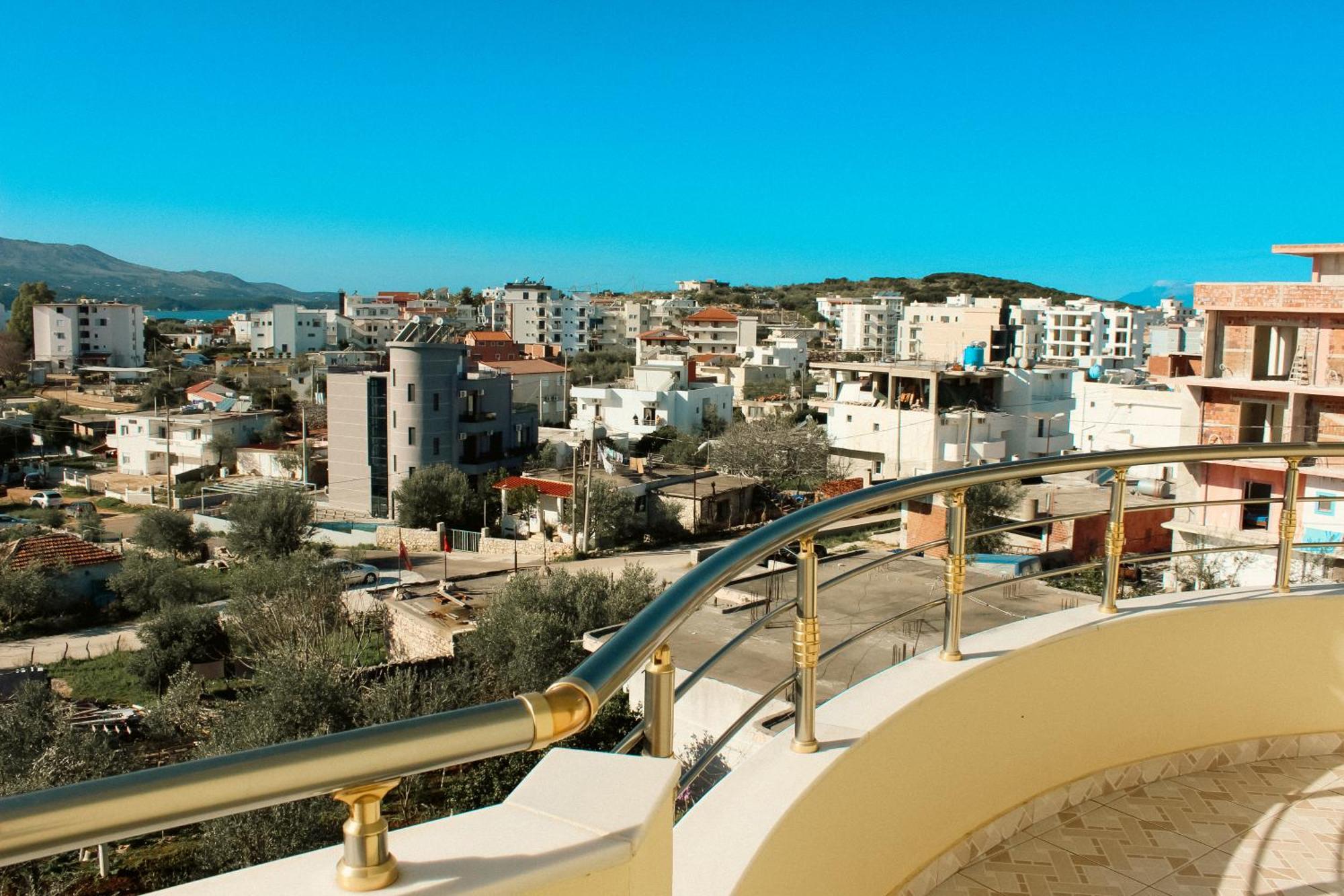 Ionian Luxury & Hotell