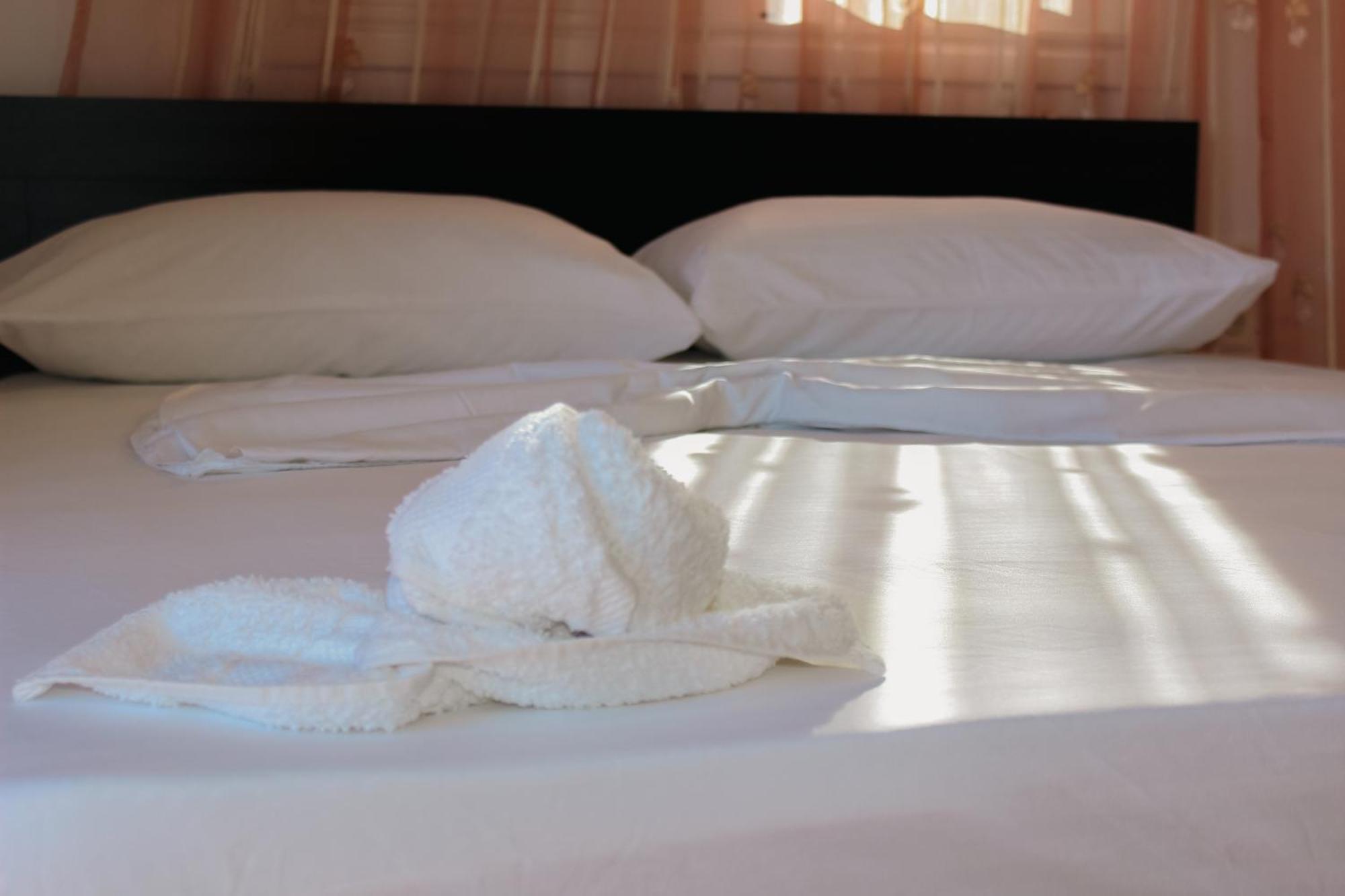 Ionian Luxury & Hotell
